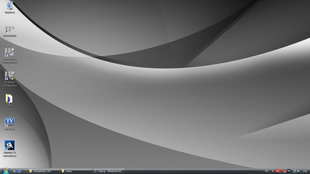 htpc1.thumb.jpg.b86bd84b3a6fa182e322da34422b771a.jpg